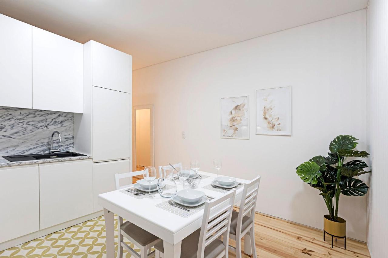 Loios 1Br Flat Downtown By Lovelystay Porto Zewnętrze zdjęcie